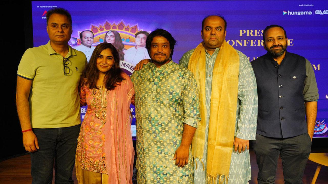 ડાબેથી જમણે નીરજ રોય, શ્રુતિ પાઠક, દિવ્યા કુમાર, અમેયા દબલી અને દીપક ચૌધરી