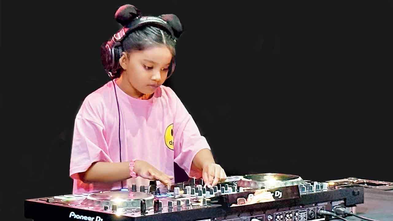 આરોહી દળવી