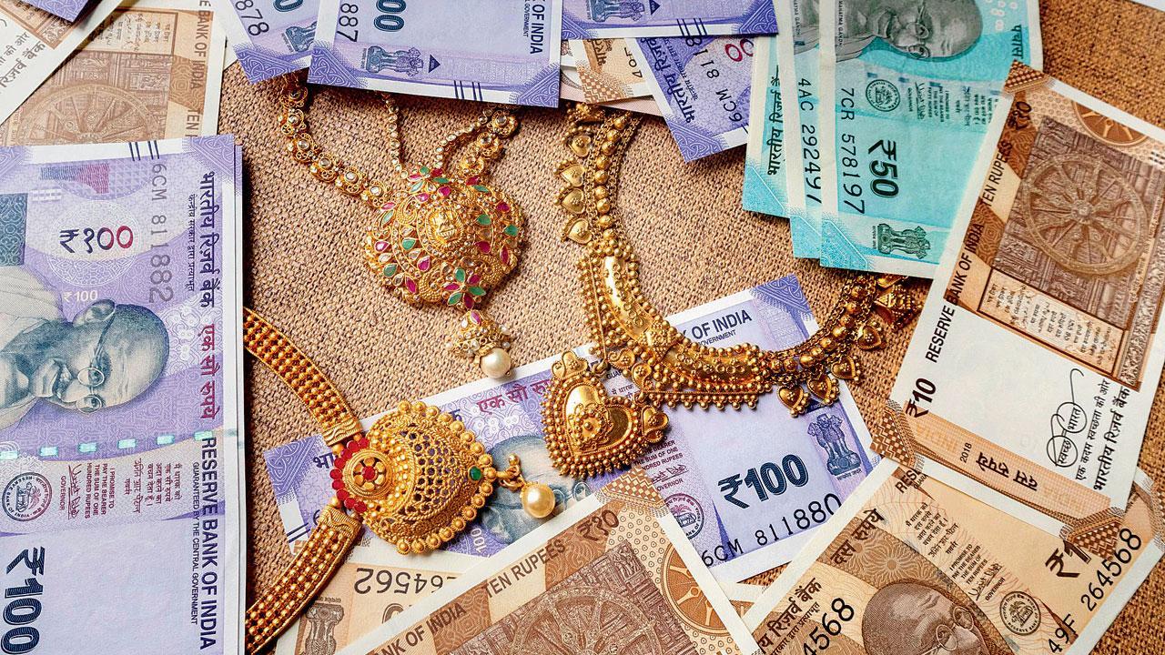 પ્રતીકાત્મક તસવીર