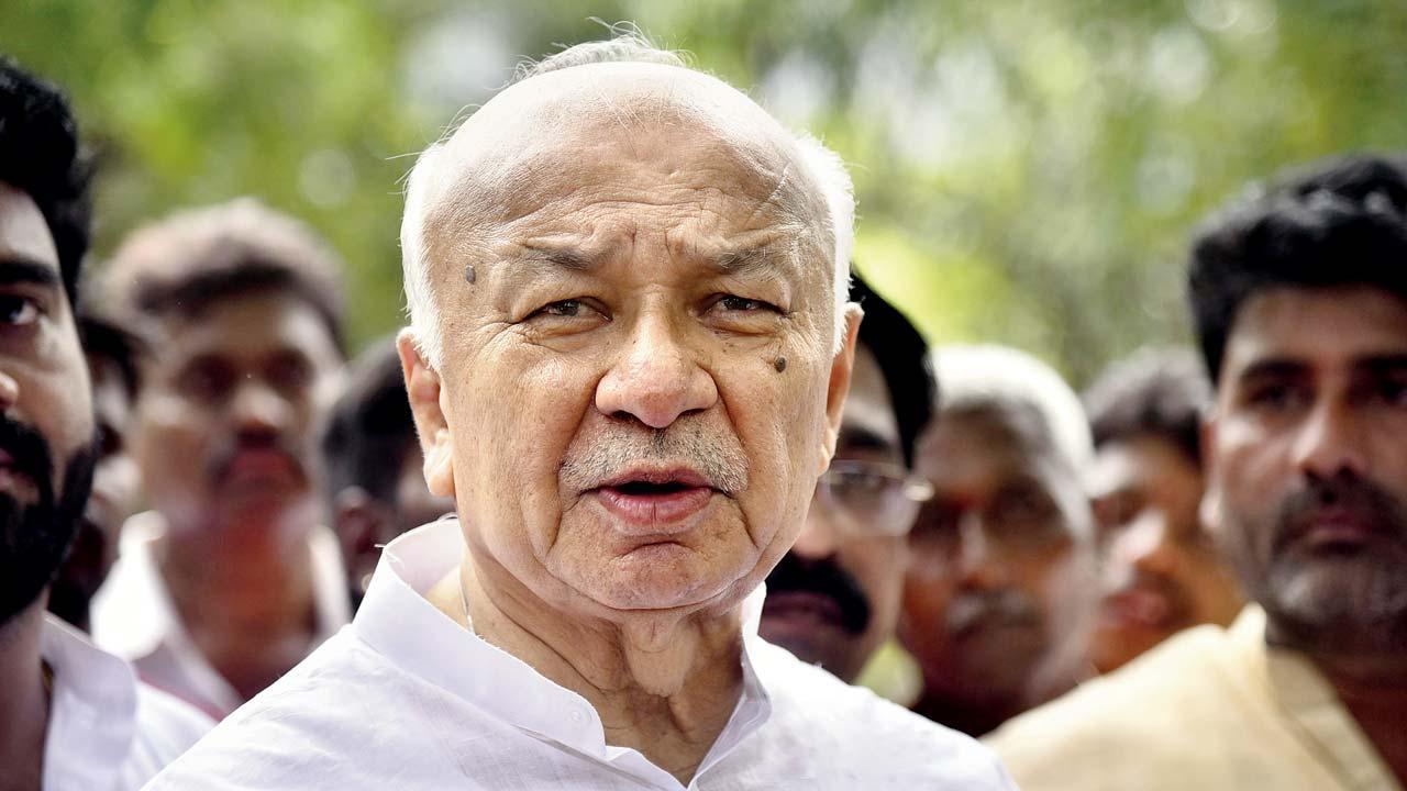 સુશીલકુમાર શિંદે