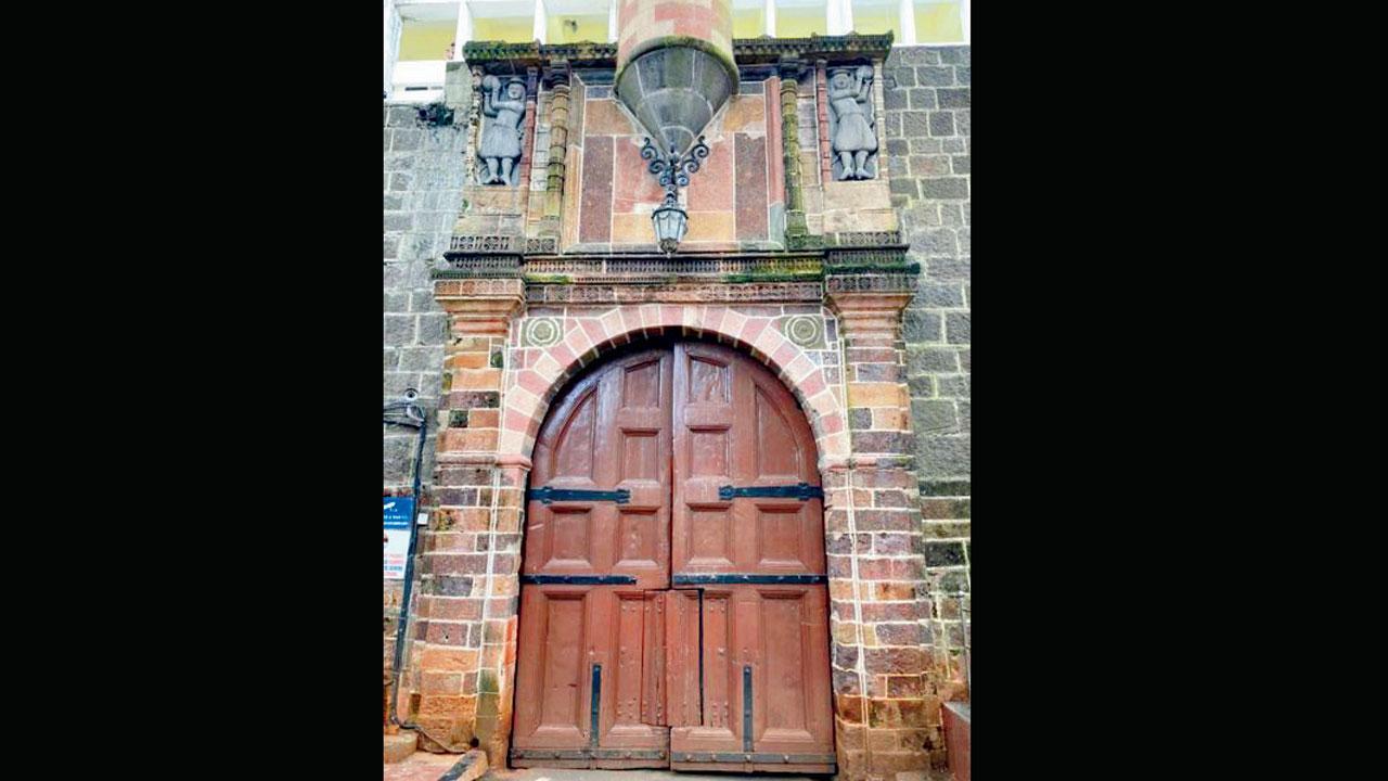 બૉમ્બે કાસલનો દરવાજો