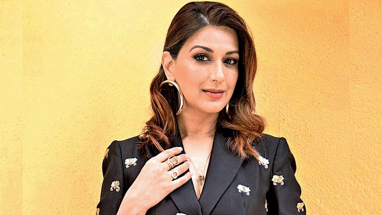 સોનાલી બેન્દ્રેની તસવીર