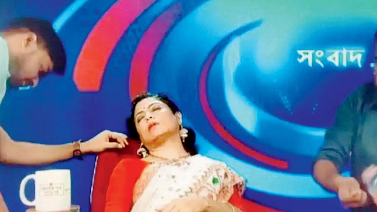 દૂરદર્શનની કલકત્તા સેન્ટરની ઍન્કર લોપામુદ્રા સિંહા