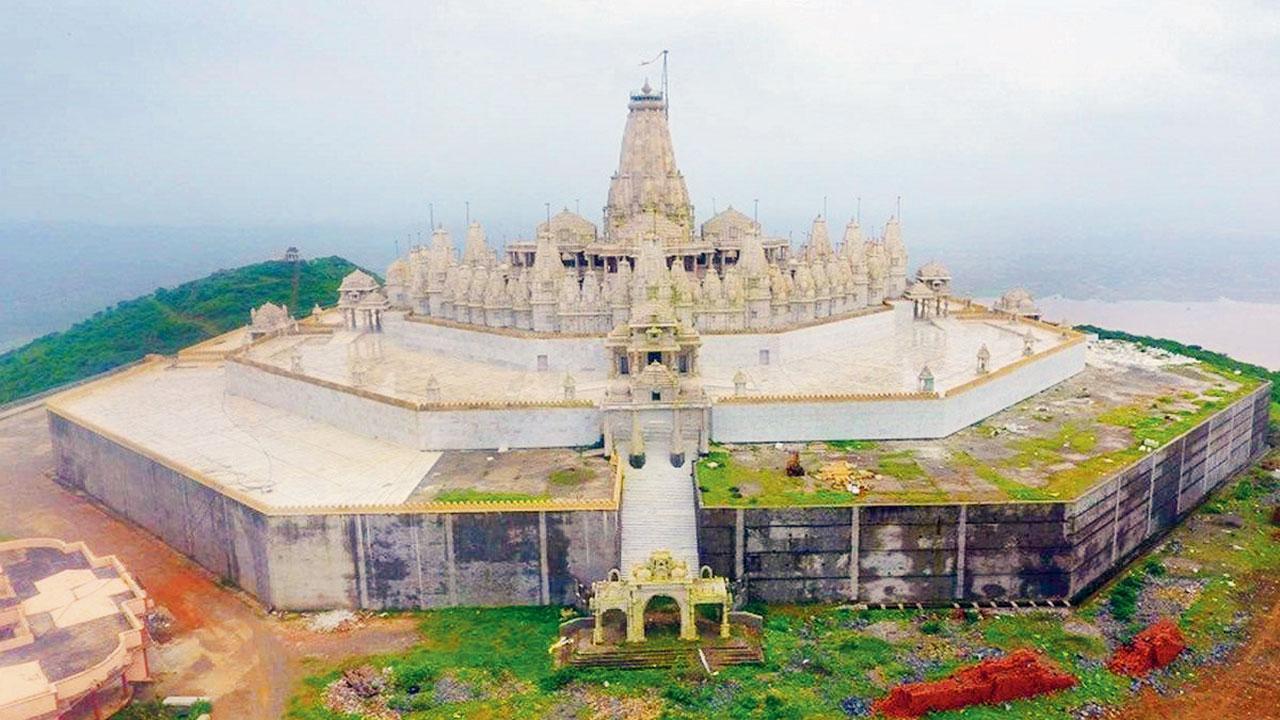 હસ્તગિરિ જૈન તીર્થ