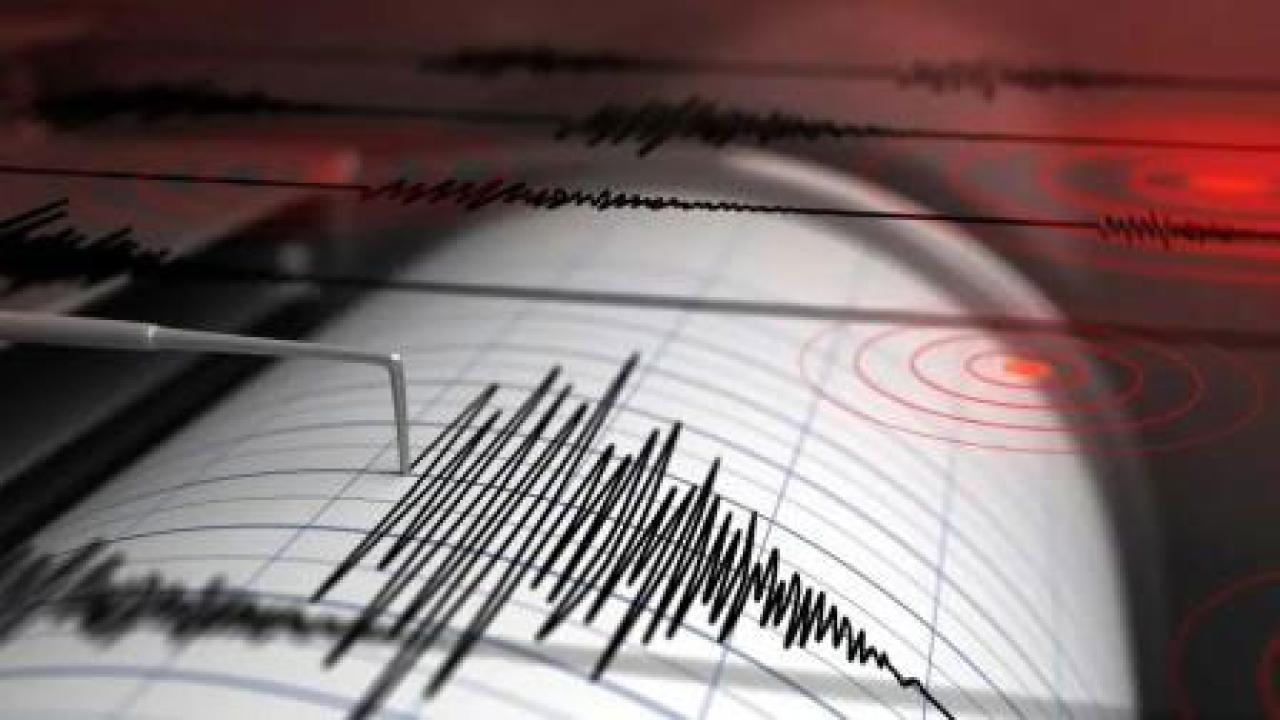 'અત્યંત ઉચ્ચ જોખમ' ધરાવતા ભૂકંપ(Earthquake) ઝોન Vમાં આવે છે,