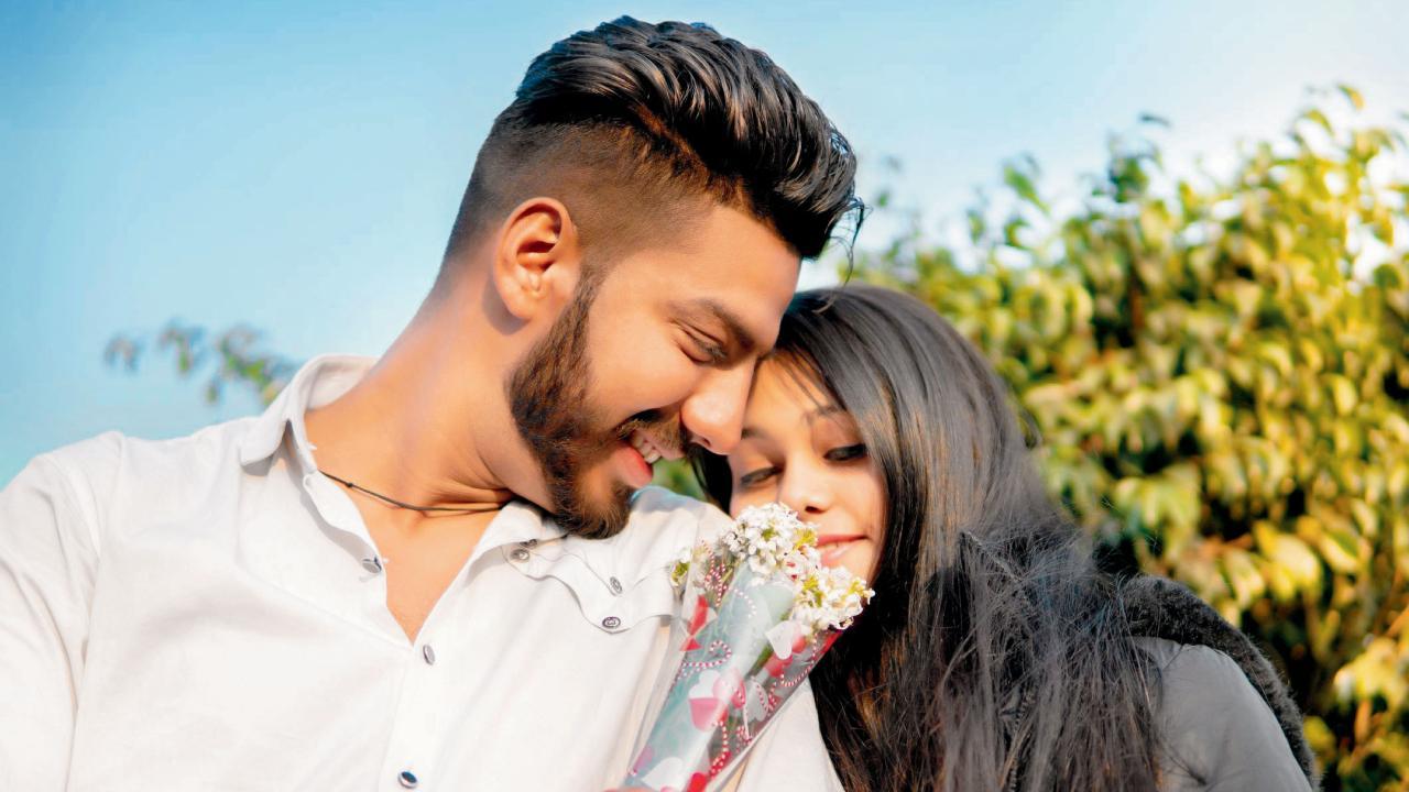 પ્રતીકાત્મક તસવીર 