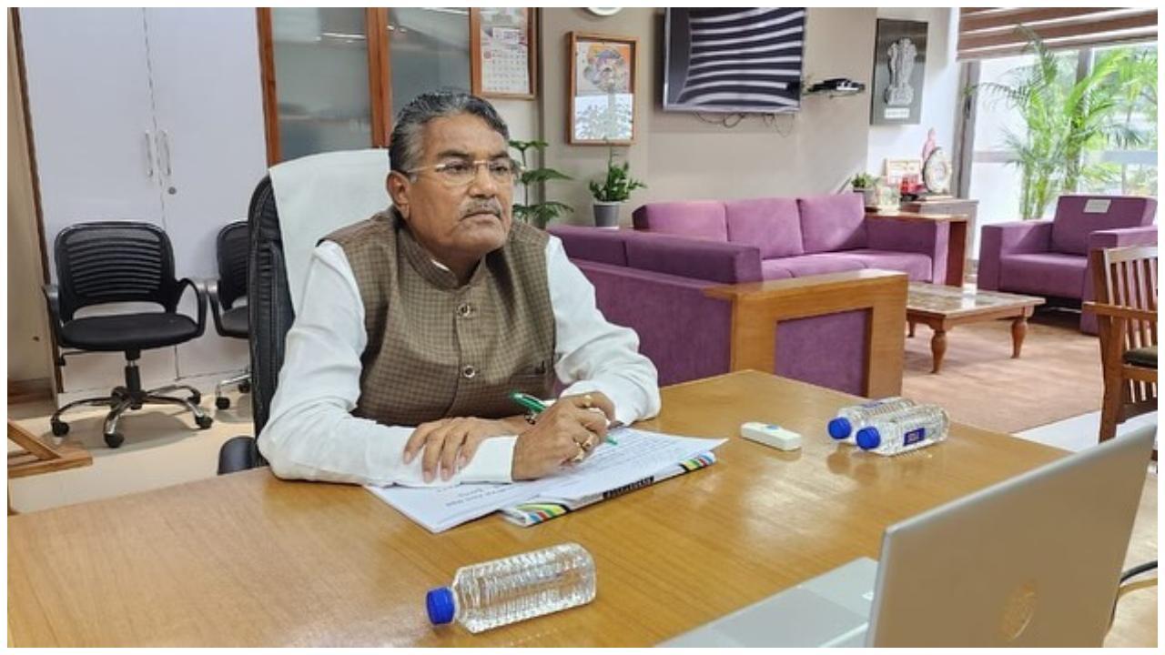 રાઘવજી પટેલ