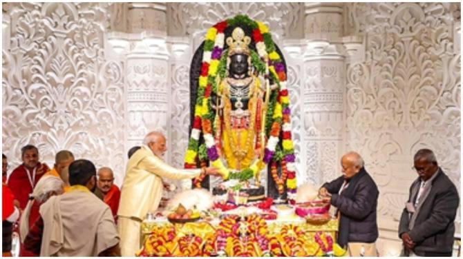 પીએમ મોદીએ શ્રીરામજીની મૂર્તિનું અનાવરણ કર્યુ (તસવીર: PTI)