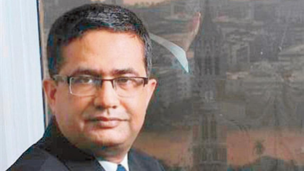 આશિષકુમાર ચૌહાણ