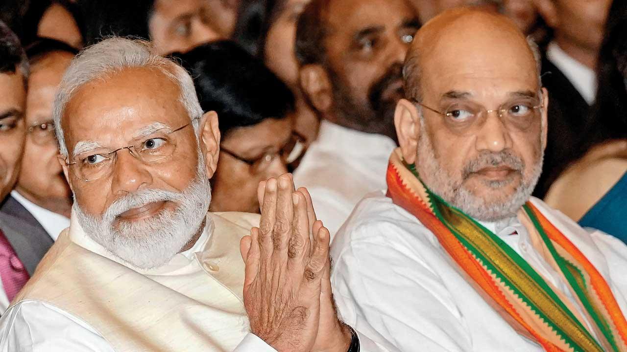 અમિત શાહે સોશ્યલ મીડિયામાં જાહેરાત કરી અને નરેન્દ્ર મોદીએ એનું અનુમોદન કર્યું.