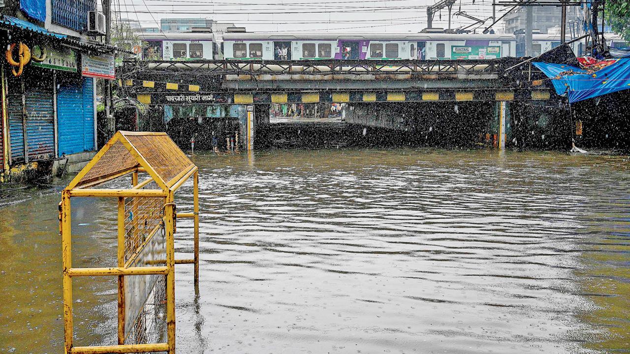 અંધેરી સબવે જળબંબાકાર