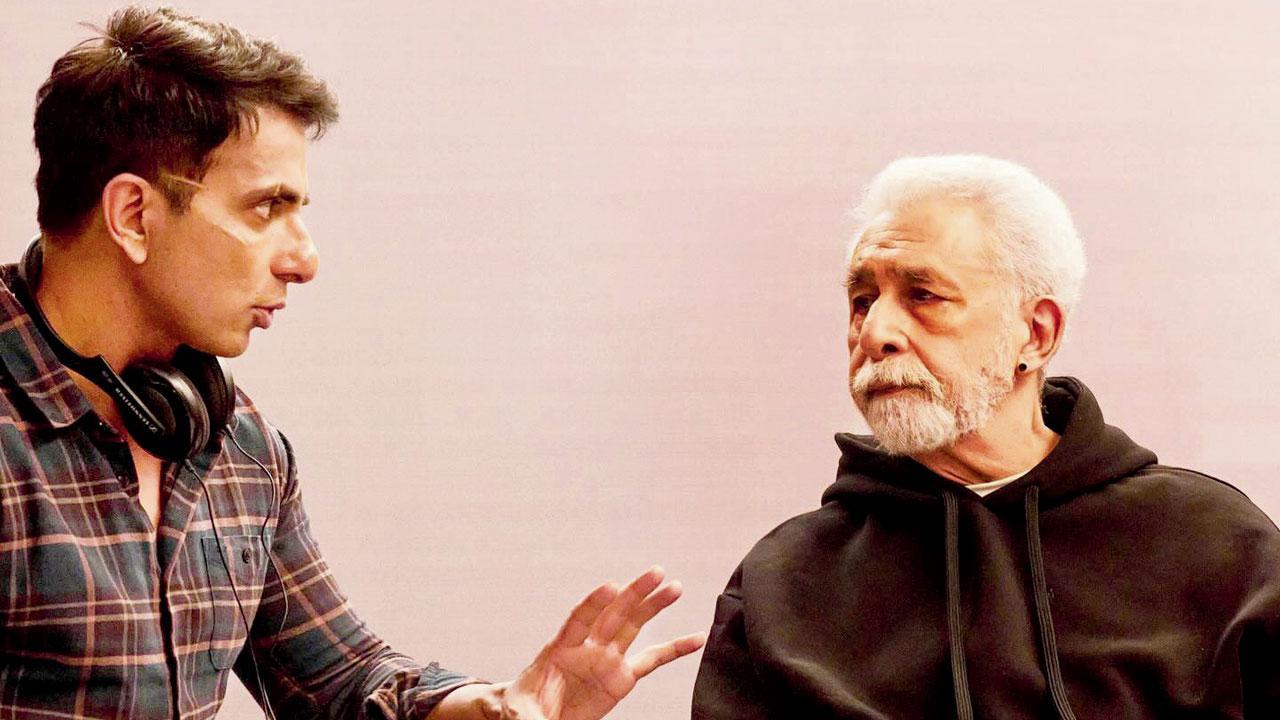 સોનુ સૂદ અને નસીરુદ્દીન શાહ
