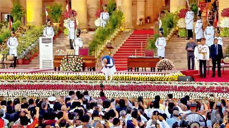 નરેન્દ્ર મોદીએ ત્રીજી વખત વડા પ્રધાન તરીકે શપથ લીધા