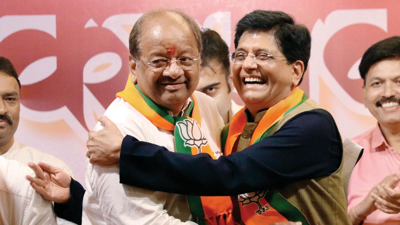 ગઈ કાલે ઉત્તર મુંબઈ આવેલા કેન્દ્રીય પ્રધાન અને આ બેઠકના બીજેપીના ઉમેદવાર પીયૂષ ગોયલ કાંદિવલીના રઘુલીલા મૉલમાં કાર્યકર્તાઓની મીટિંગમાં અત્યારના સંસદસભ્ય ગોપાલ શેટ્ટીને ભેટ્યા હતા.  અનુરાગ અહિરે