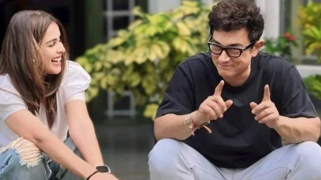 જેનિલિયા દેશમુખ , આમિર ખાન