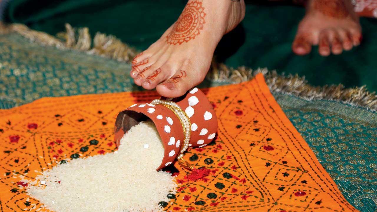 દહેજ
