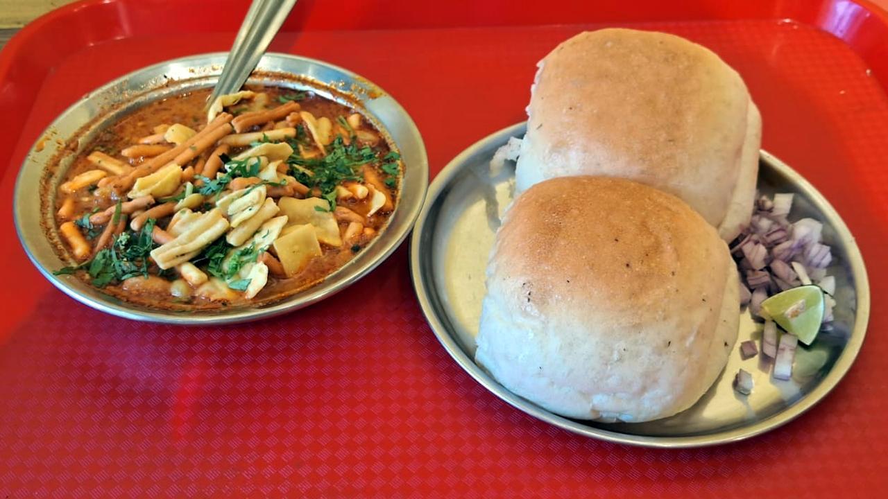મહારાષ્ટ્ર મિસળનું મિસળ