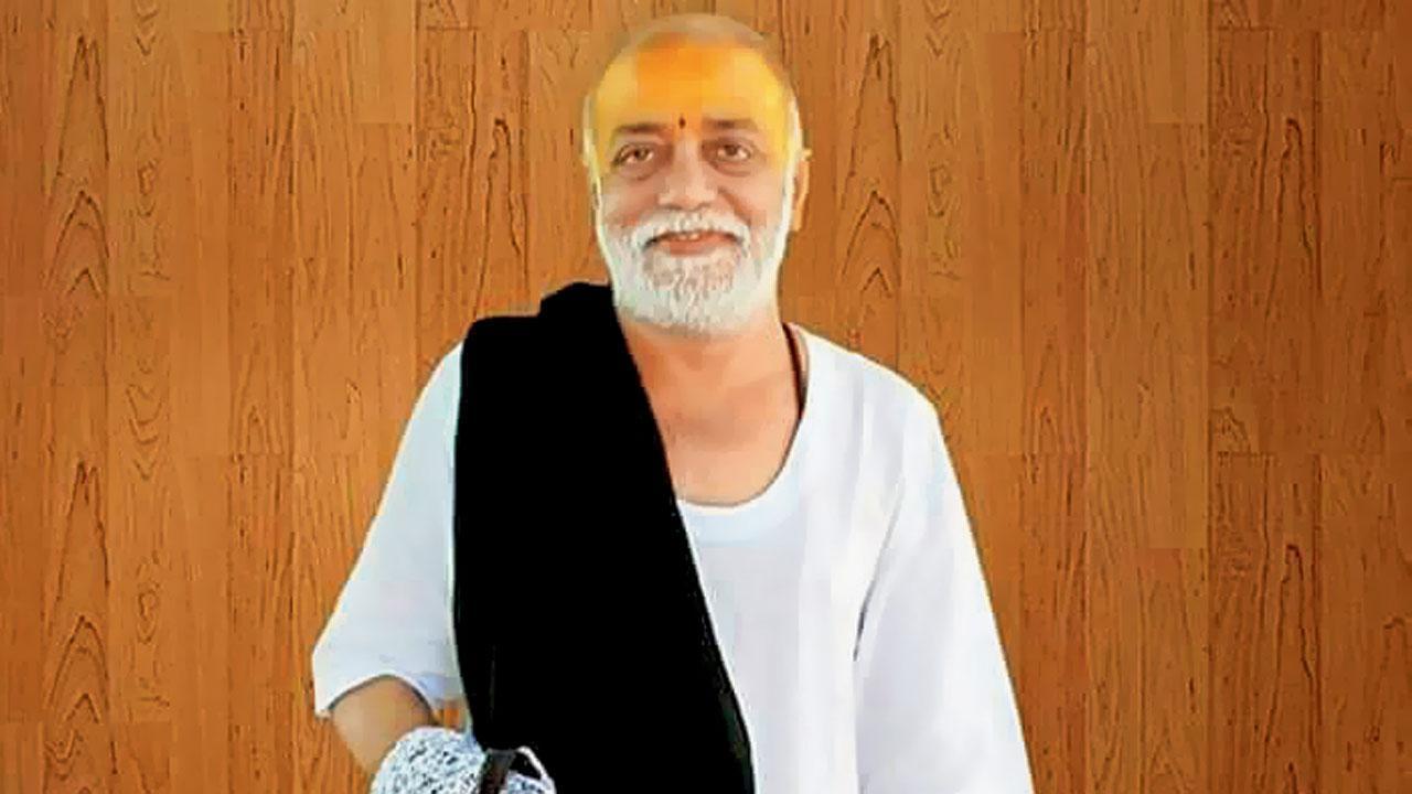 મોરારી બાપુની તસવીર