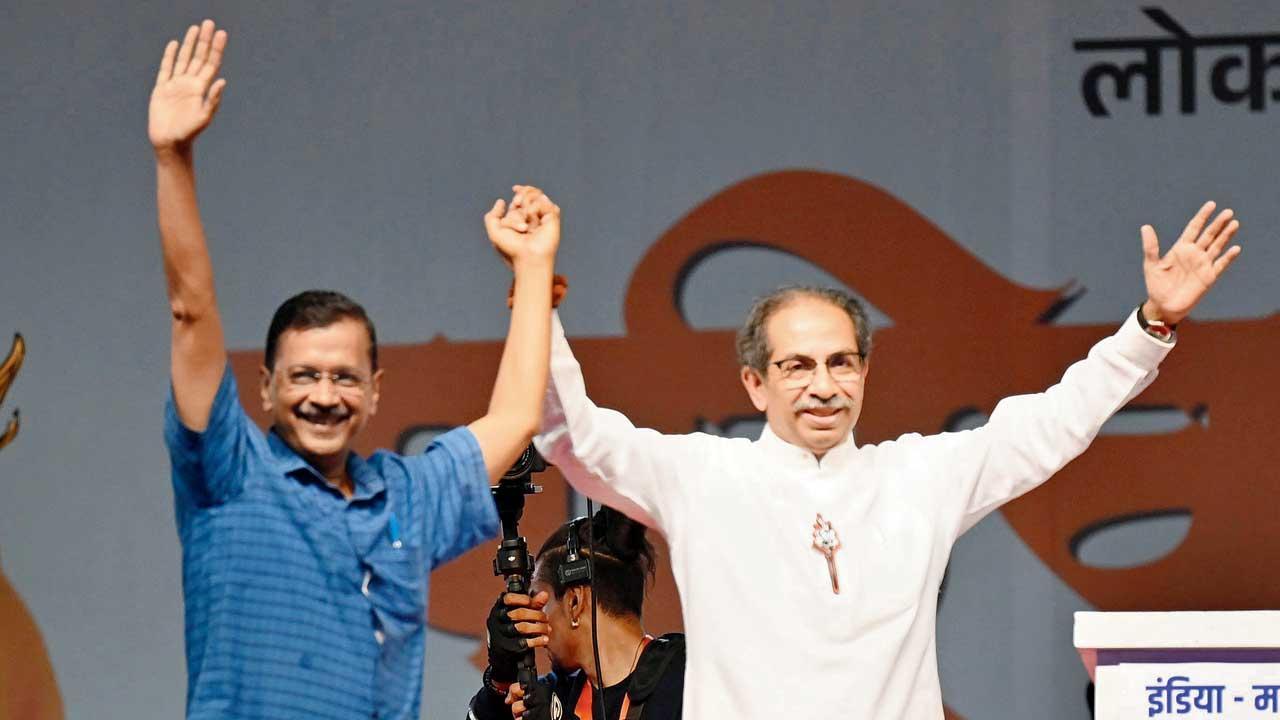 ઉદ્ધવ ઠાકરે અને અરવિંદ કેજરીવાલ