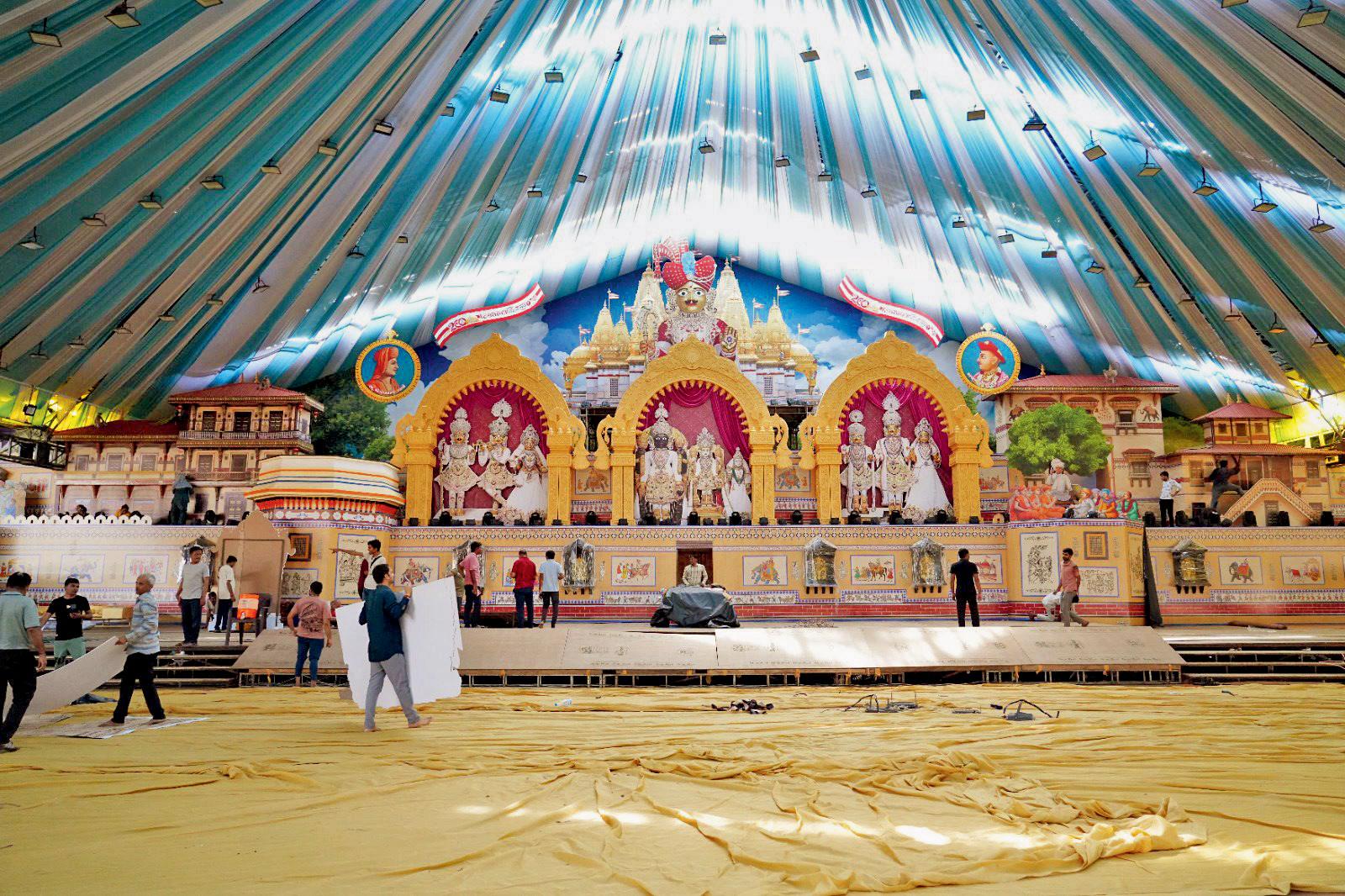 Vadtal Dham Celebrates DwiShatabdi Mahotsav with Grand Procession ...