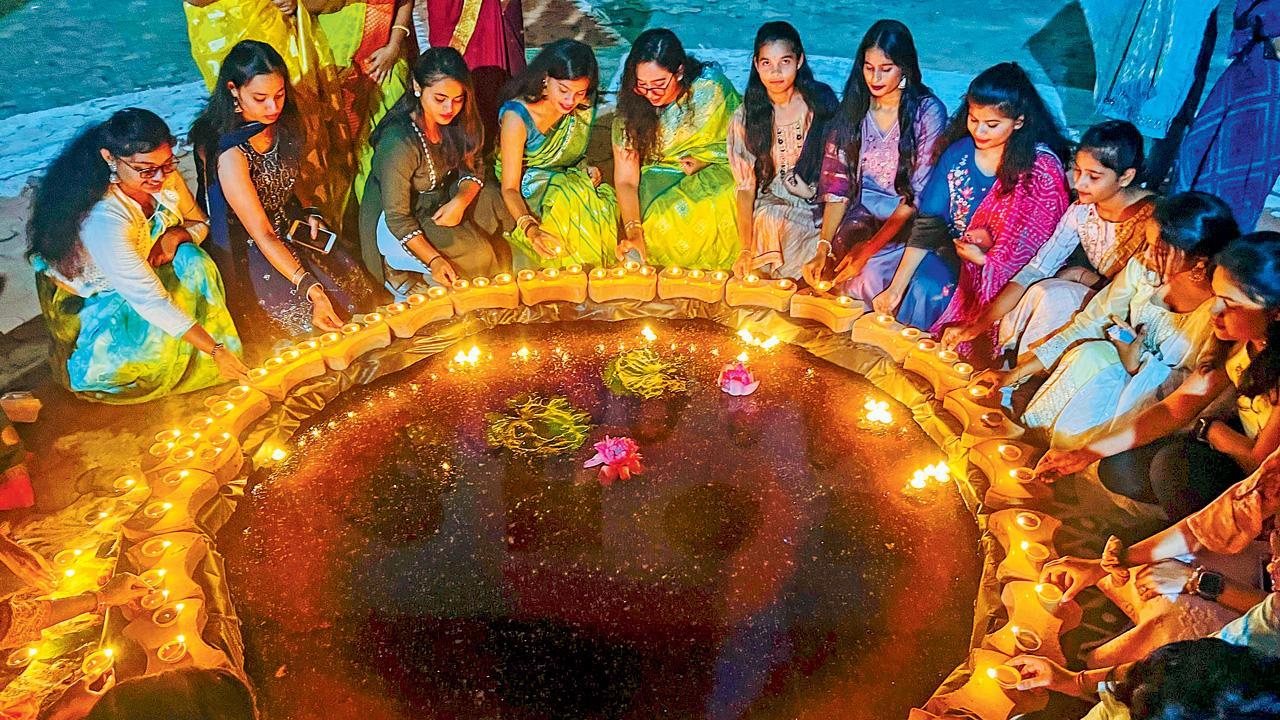 પ્રતીકાત્મક તસવીર