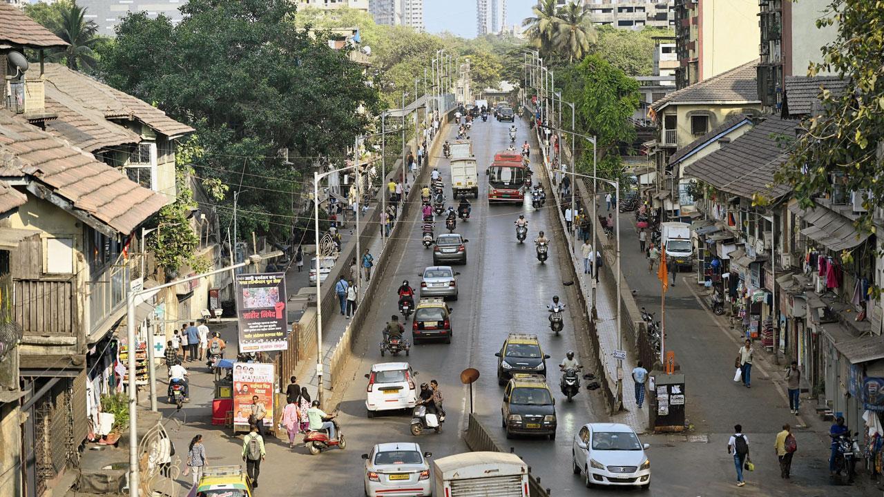 જનતાની જીત : એલ્ફિન્સ્ટન બ્રિજ ઓપન જ રહેશે