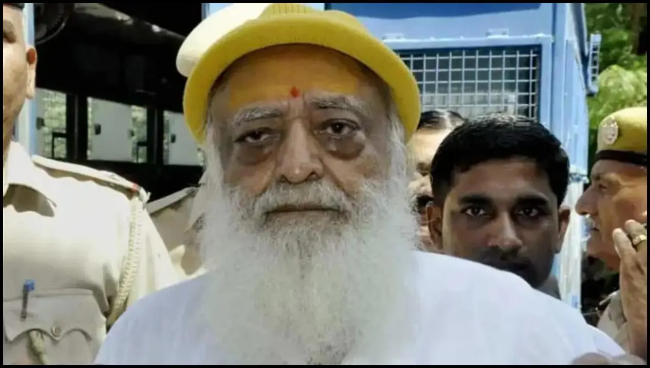આસારામ બાપુ ફાઇલ તસવીર (સૌજન્ય: મિડ-ડે)