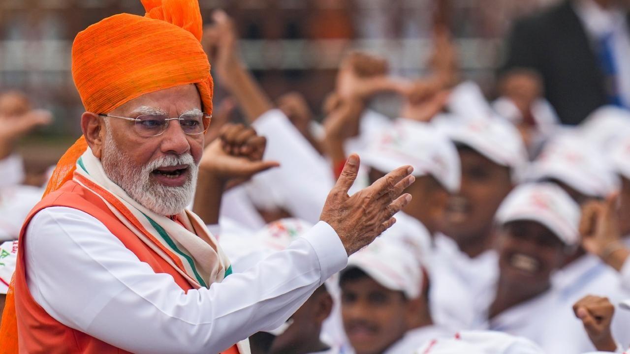 લાલ કિલ્લા પર વડાપ્રધાન નરેન્દ્ર મોદી