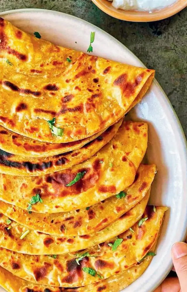પરાઠાને સૉફ્ટ બનાવવાં હોય તો આટલું કરો