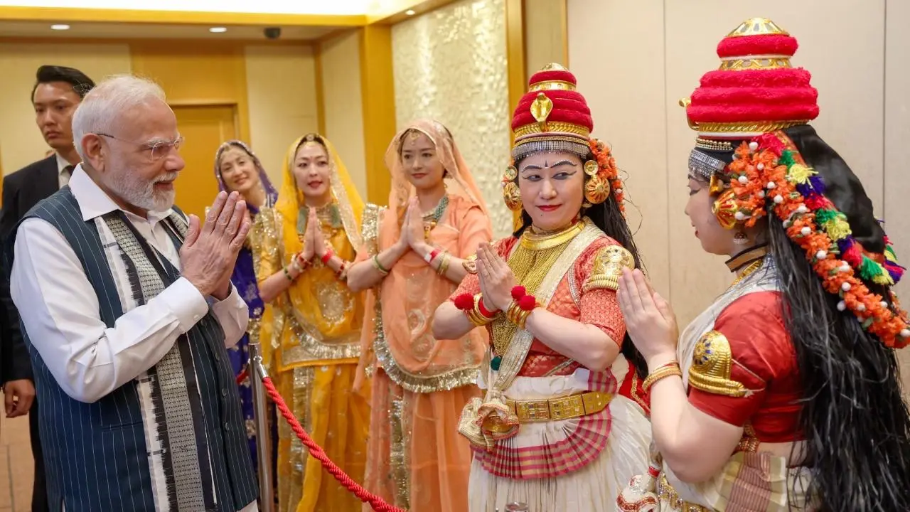 પધારો મારે દેસ… જાપાનમાં મહિલાઓએ પીએમ મોદીનું અનોખી રીતે સ્વાગત કર્યું