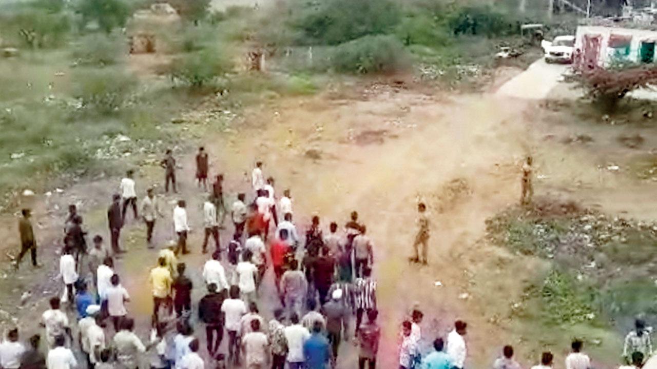 ગઈ કાલે યવતમાં ટેન્શનભર્યું વાતાવરણ હતું