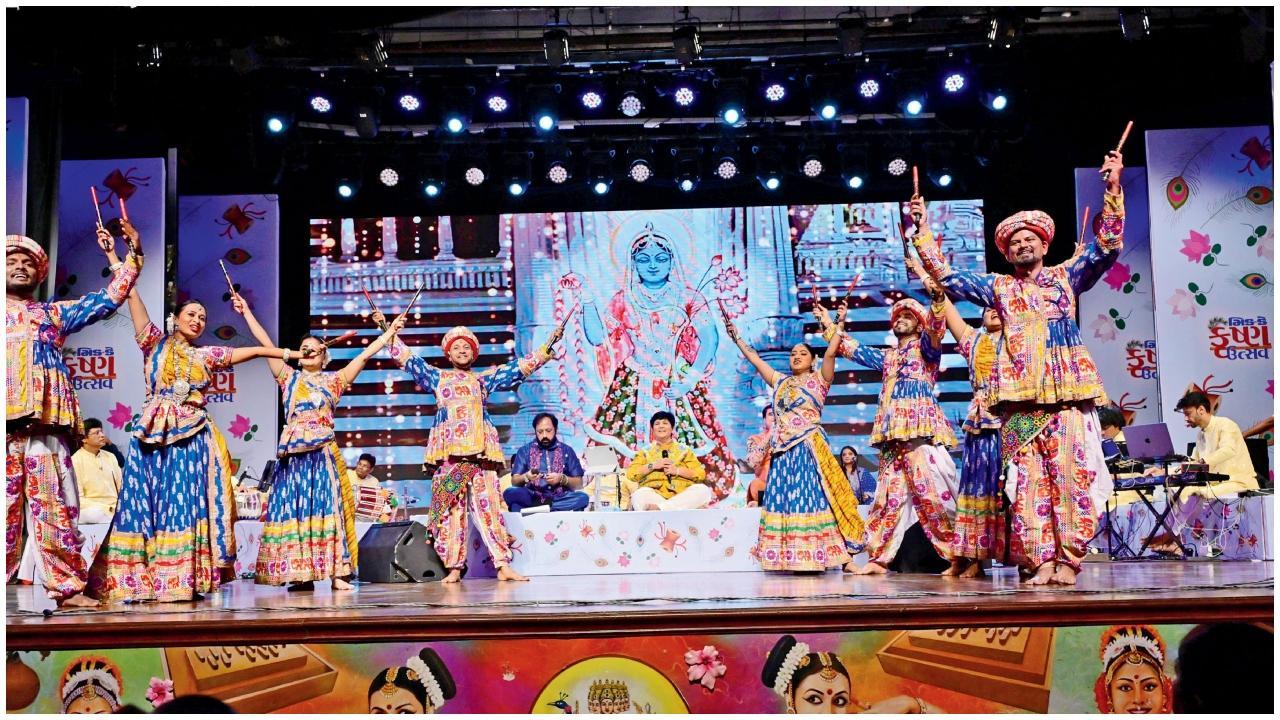 નંદ ઘેર આનંદ ભયો