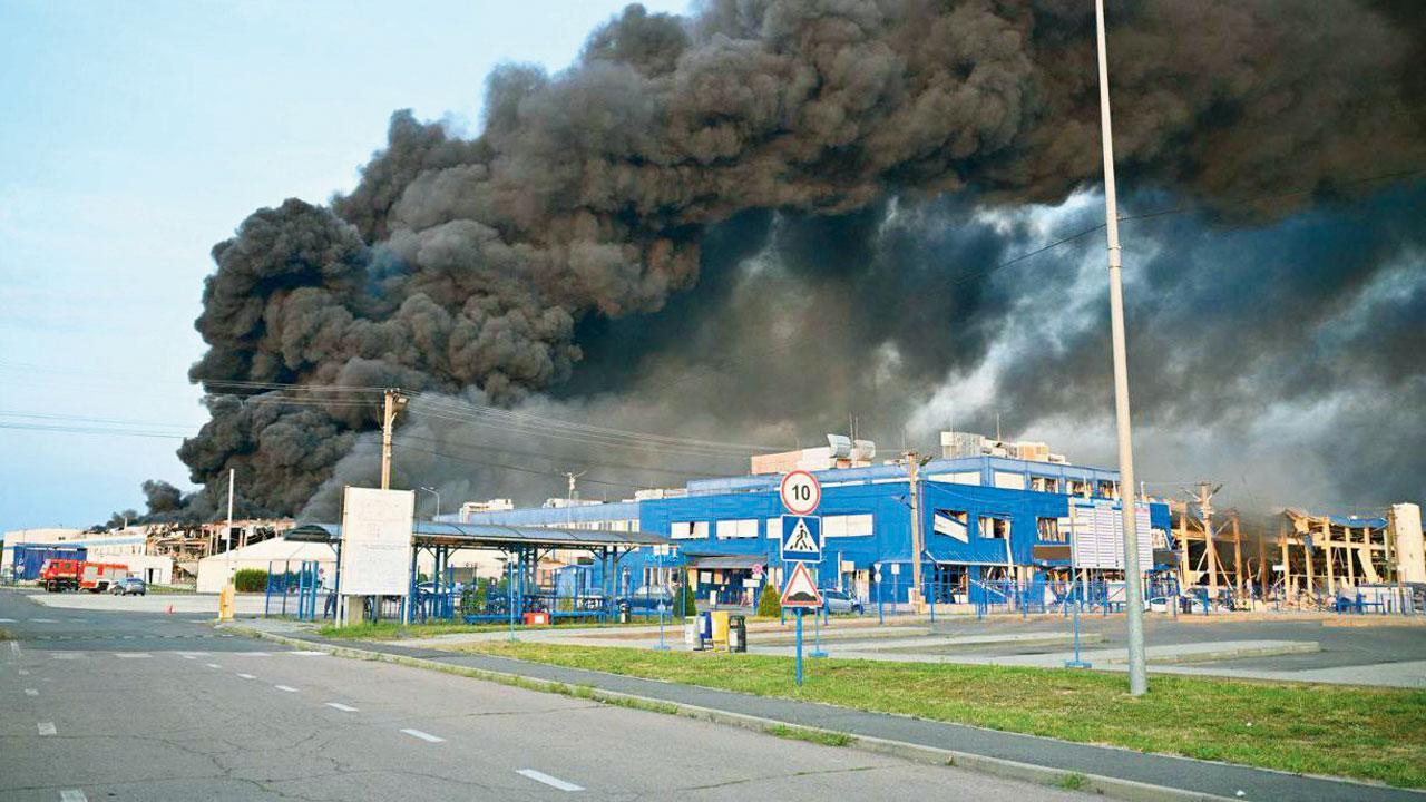 યુક્રેનના પશ્ચિમ વિસ્તારોમાં રશિયાએ એક દિવસમાં ૬૦૦થી વધુ ડ્રોન હુમલા કર્યા હતા.