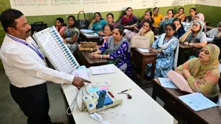 પ્રતીકાત્મક તસવીર