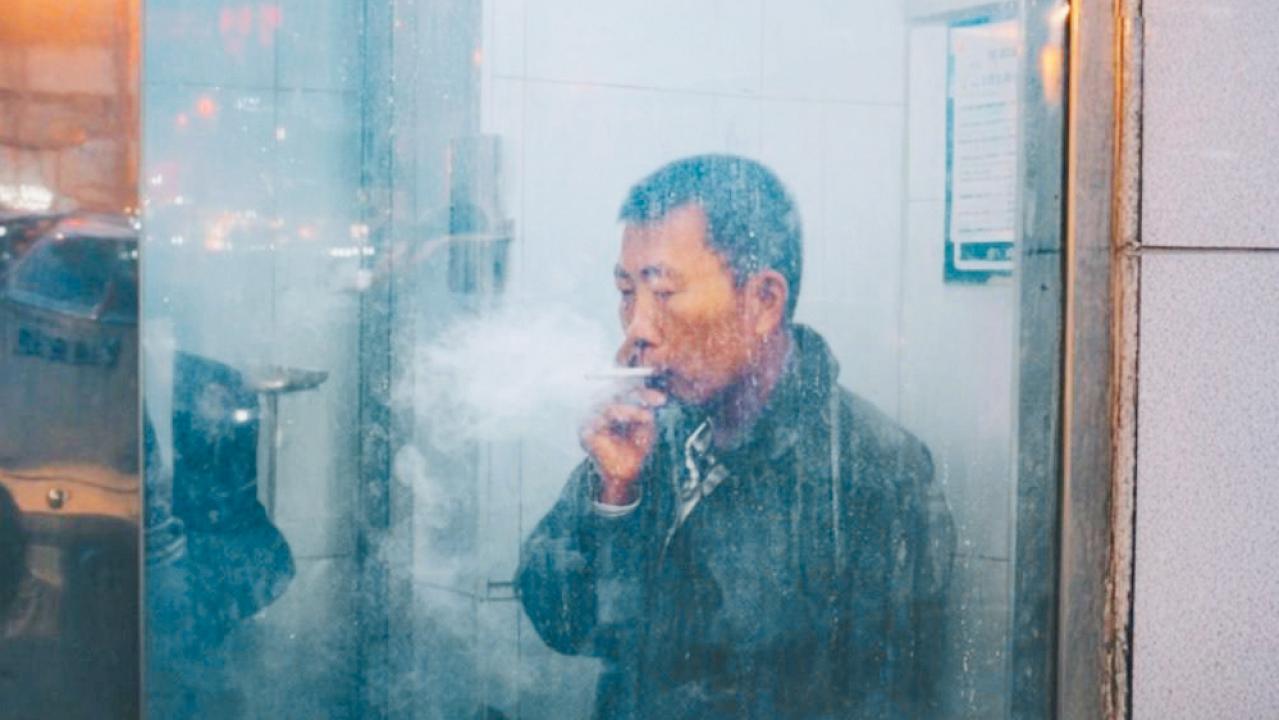 વૉશરૂમના દરવાજા કાચના