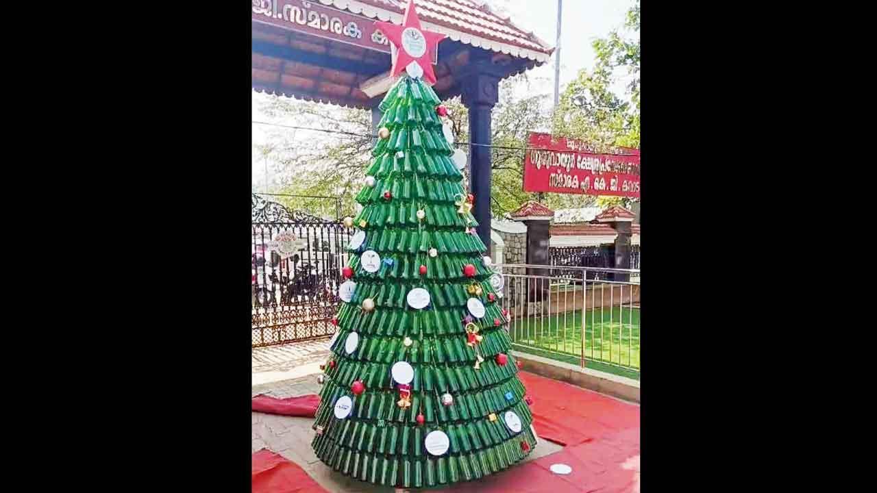 ૭૫૦ મીટર ઊંચું અને ૪૫૦ મીટર પહોળું ક્રિસમસ-ટ્રી બને છે ઇટલીના આ પહાડ પર