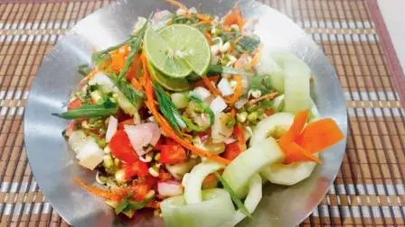 હાઈ પ્રોટીન સ્પ્રાઉટ સૅલડ