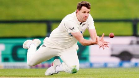 જેકબ ડફીએ પોતાની બોલિંગમાં શાનદાર કૅચ પકડ્યા હતો