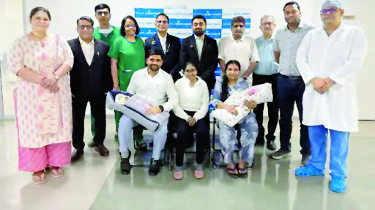 ફાઇટર મમ્મી જાગૃતિની સાથે પરિવારજનો અને ડૉક્ટરોની ટીમ.