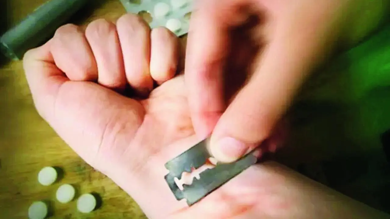 લગ્નના દિવસે જ આત્મહત્યાની કોશિશ, પણ છેલ્લી ઘડીએ પોલીસ બની જીવનદાતા