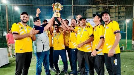 મિડ-ડે ગ્રુપનો સ્ટાફ જ્યારે ઊતર્યો ટર્ફમાં ક્રિકેટ-જલસા માટે