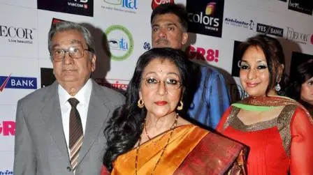 માલા સિંહા પરિવાર સાથે