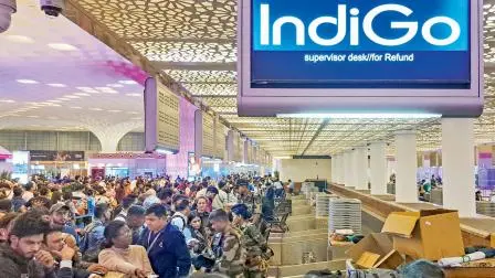 મુંબઈ ઍરપોર્ટ પર કૅન્સલ થયેલી ફ્લાઇટનું રીફન્ડ લેવાની પ્રક્રિયા કરાવવા માટે ગઈ કાલે ભારે ધસારો હતો