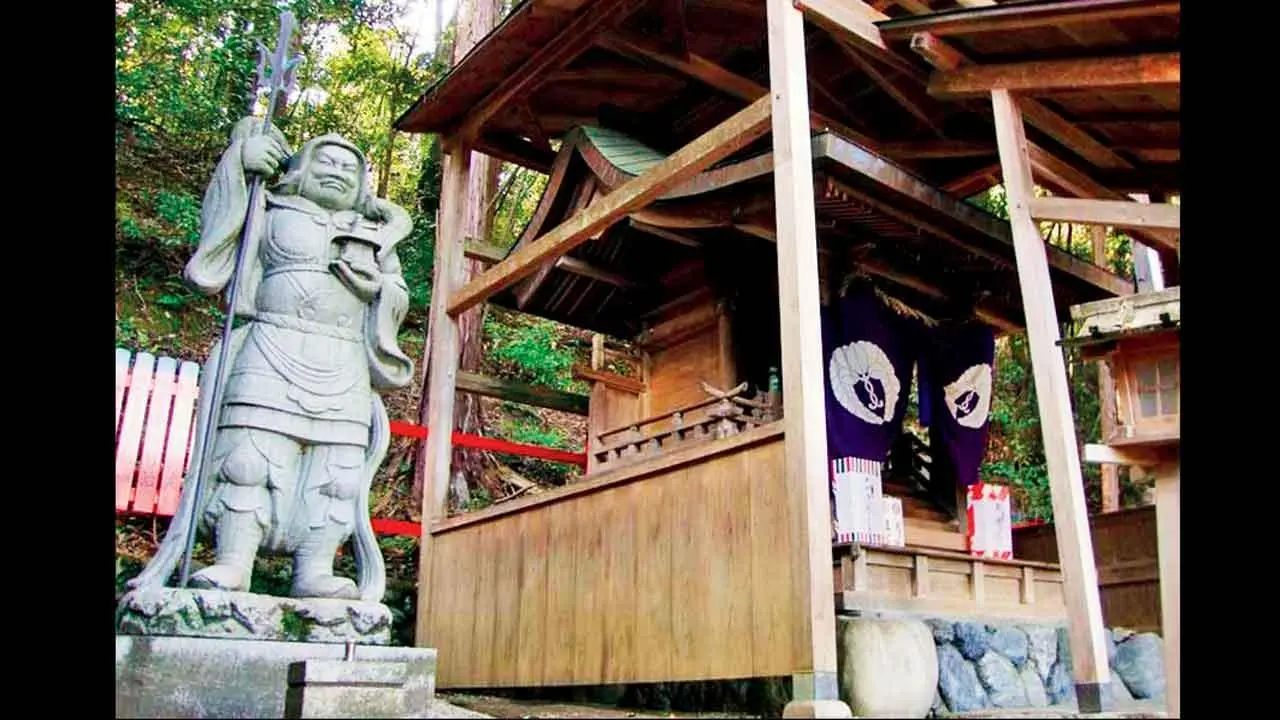 જપાનના આ મંદિરમાં લોકો ટાલ ન પડે એવી પ્રાર્થના કરે છે