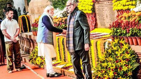 વડા પ્રધાન નરેન્દ્ર મોદીએ શહીદોને પુષ્પાંજલિ આપી હતી