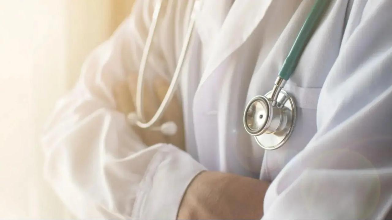 પ્રતીકાત્મક તસવીર (સૌજન્ય: મિડ-ડે)