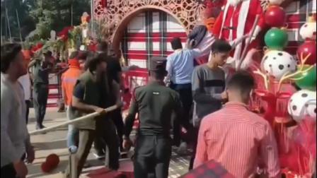 વાયરલ વીડિયોનો સ્ક્રીન ગરૅબ (તસવીર સૌજન્ય: સોશિયલ મીડિયા)