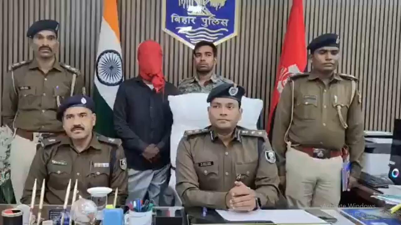 આરોપીની ધરપકડ (તસવીર સૌજન્ય: સોશિયલ મીડિયા) 