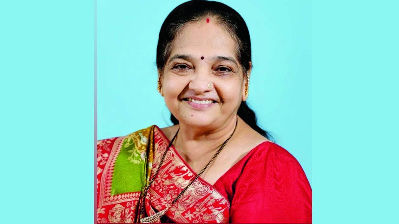 પાર્વતી ગજરા.