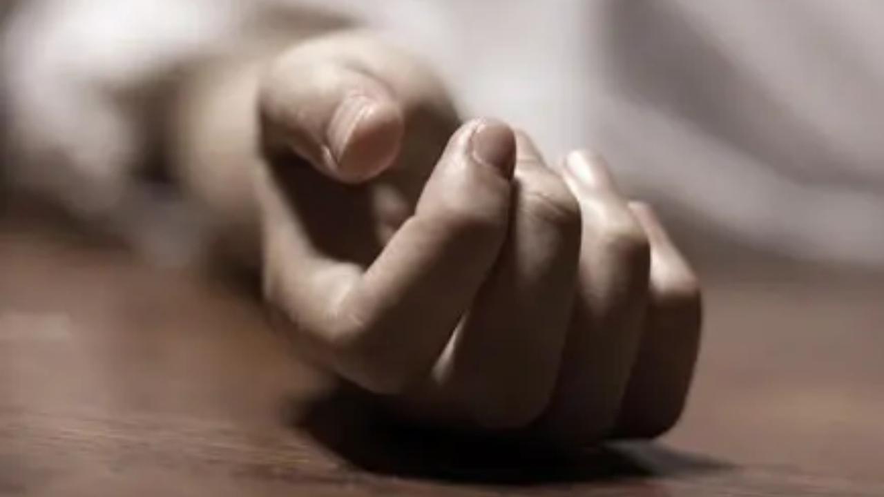 પ્રતીકાત્મક તસવીર (સૌજન્ય: મિડ-ડે)